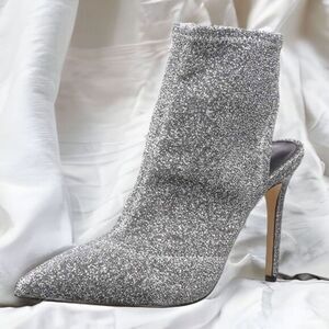 Jewel Badgley Mischka Sondra bootie